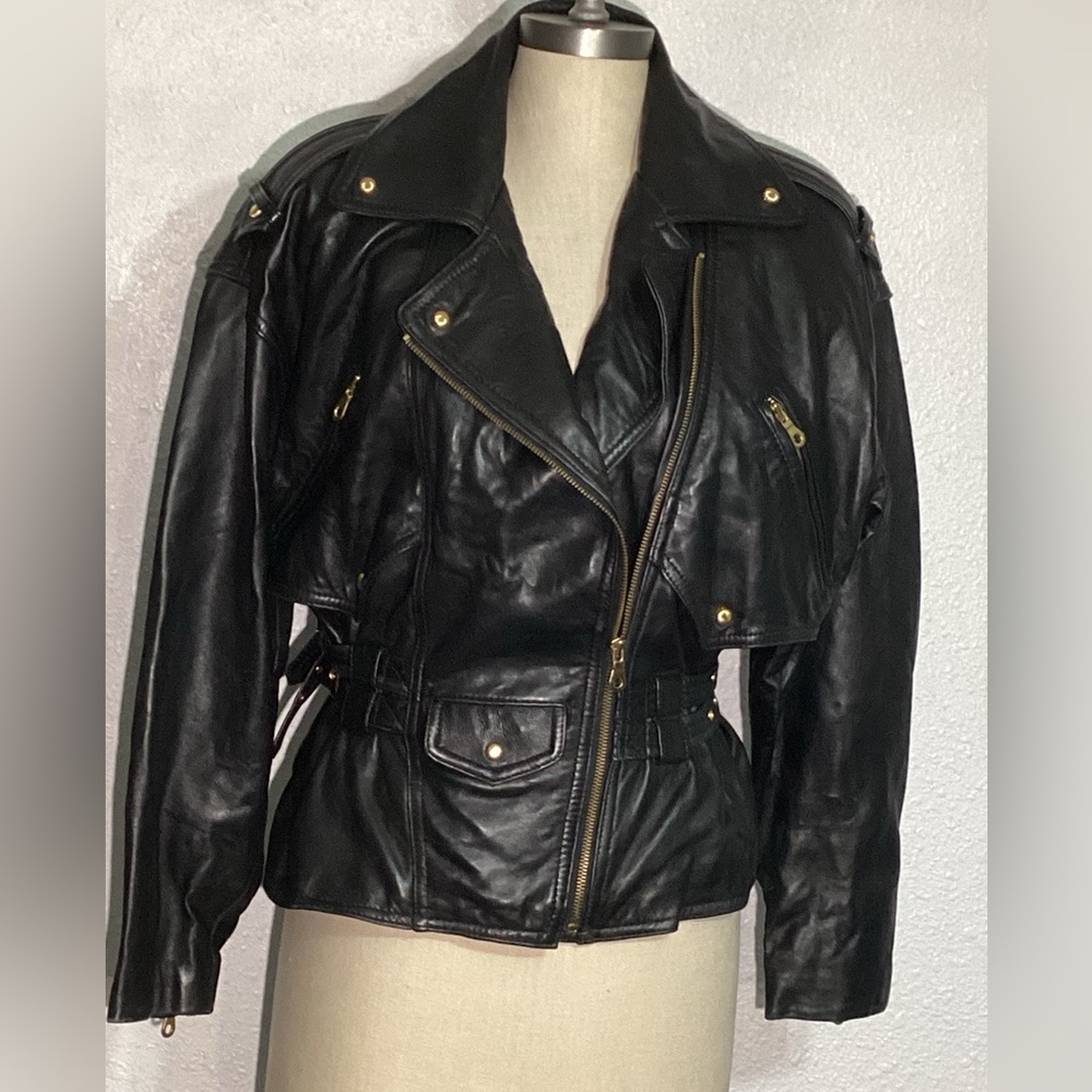 Studio Siena vintage women’s Black Leather Jacket size small